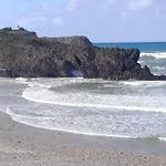 La Escapada, Muy Cerca De *